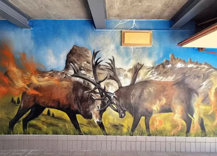 L'Appel Sauvage — fresque d’Alexandra Berthouzoz.